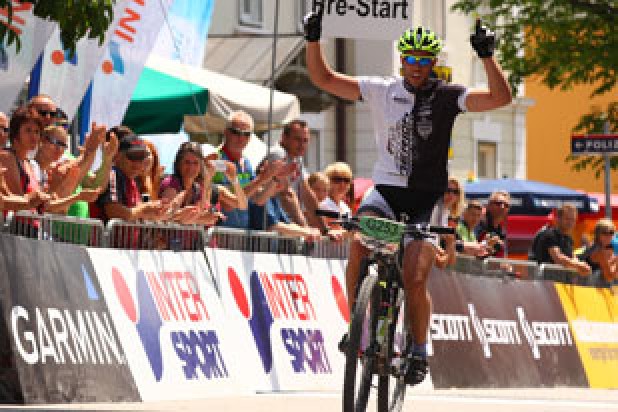 László Záray (HUN) - Sieger Salzkammergut Trophy 2013 - Strecke G (Foto: sportograf.de) László Záray (HUN) - Sieger Salzkammergut Trophy 2013 - Strecke G (Foto: sportograf.de)