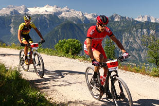 Christoph Soukup (AUT) und Jiří Novák (CZE) - 1. und 2. Platz UCI Mountain Bike Marathon Series Bad Goisern 2015 (Foto: sportograf.de) Christoph Soukup (AUT) und Jiří Novák (CZE) - 1. und 2. Platz UCI Mountain Bike Marathon Series Bad Goisern 2015 (Foto: sportograf.de)