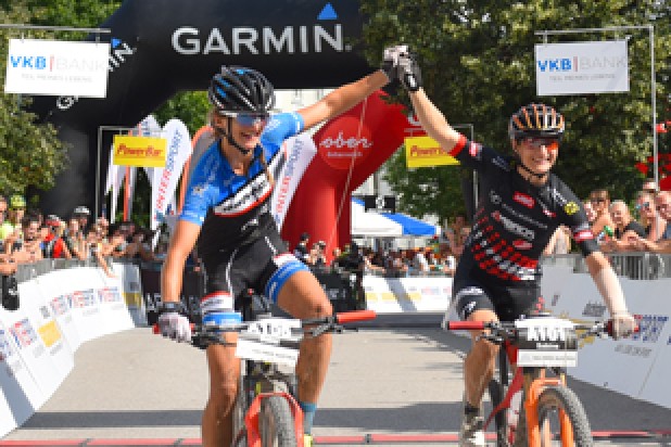 Barbara Mayer (AUT) und Sabine Sommer (AUT) - Sieger Salzkammergut Trophy 2018 - Strecke A (Foto: Gerhard Reitbauer) Barbara Mayer (AUT) und Sabine Sommer (AUT) - Sieger Salzkammergut Trophy 2018 - Strecke A (Foto: Gerhard Reitbauer)