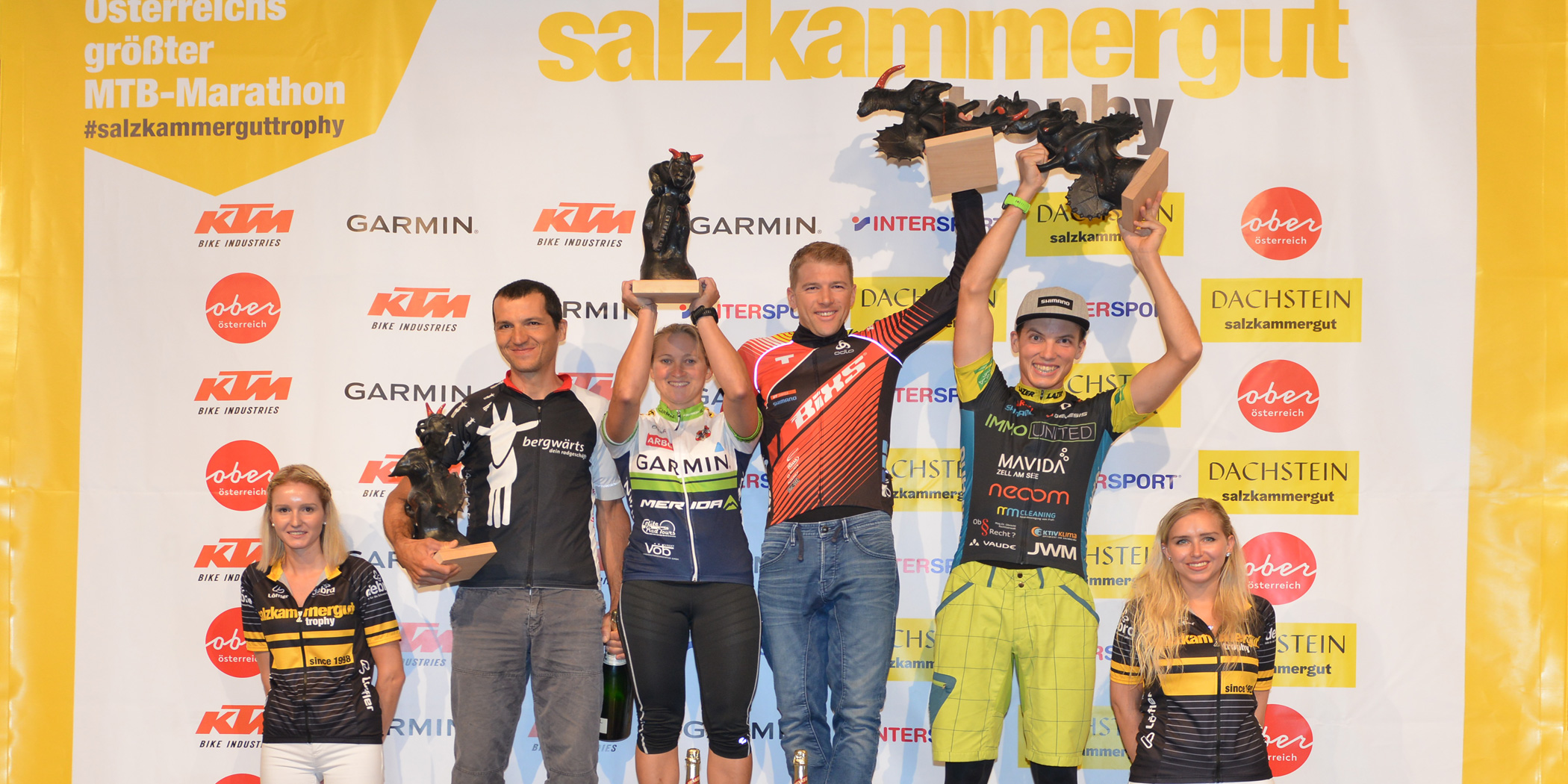 Martin Ludwiczek (2. Platz), Katharina Fiala (1. Platz), Konny Looser (1. Platz) und Lukas Kaufmann (3. Platz) - Sieger Salzkammergut Trophy 2019 - Strecke A (Foto: Joachim Gamsjäger)