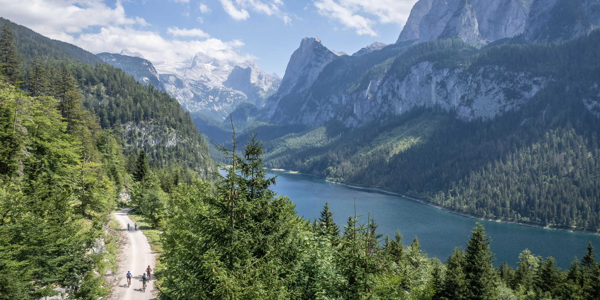 Salzkammergut Trophy 2022 - Dachstein mit Gosaukamm und Gosausee (Foto: Erwin Haiden) Salzkammergut Trophy 2022 - Dachstein mit Gosaukamm und Gosausee (Foto: Erwin Haiden)