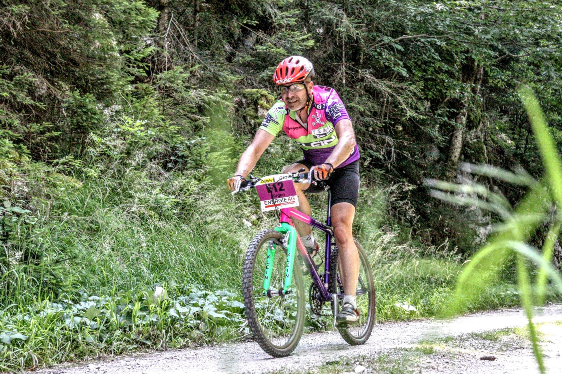 Jürgen Langhans (GER) - Salzkammergut Mountainbike Trophy 2022 - 1. Platz Oldtimer-Wertung (Foto: sportograf.de)