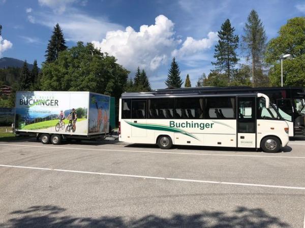 Reisebus (Foto: Buchinger)