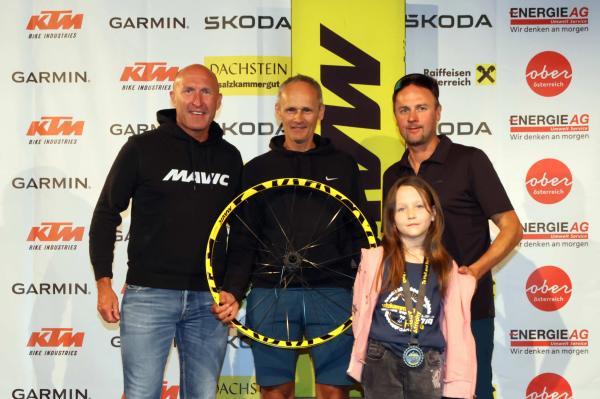 Salzkammergut Trophy - Tombola im Trophy Festzelt (Foto: Kurt Reiter)