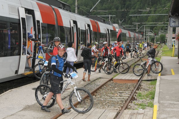 Sonderzug zum Start in Obertraun und Bad Ischl (Foto: Rudi Knoll)