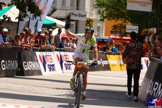 Uwe Hochenwarter (AUT) - Sieger Salzkammergut Trophy 2013 - Strecke D (Foto: sportograf.de)