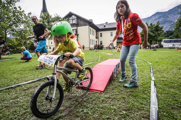 Salzkammergut Trophy 2017 - Parcours-Bewerb - SCOTT Junior Trophy (Foto: sportograf.de) Salzkammergut Trophy 2017 - Parcours-Bewerb - SCOTT Junior Trophy (Foto: sportograf.de)