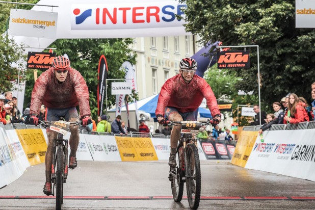 László Várallyai (HUN) - 21. Platz M40 Strecke A und Zsolt Timár (HUN) - 28. Platz M30 Strecke A - Salzkammergut Trophy 2019 (Foto: sportograf.de)