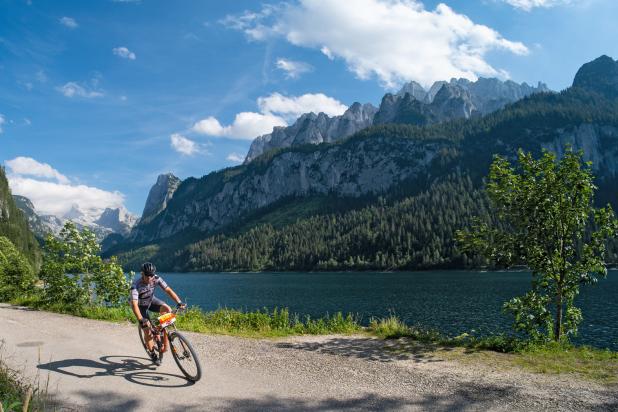 Salzkammergut Trophy 2022 - Gosaukamm mit Gosausee (Foto: Marc Schwarz)