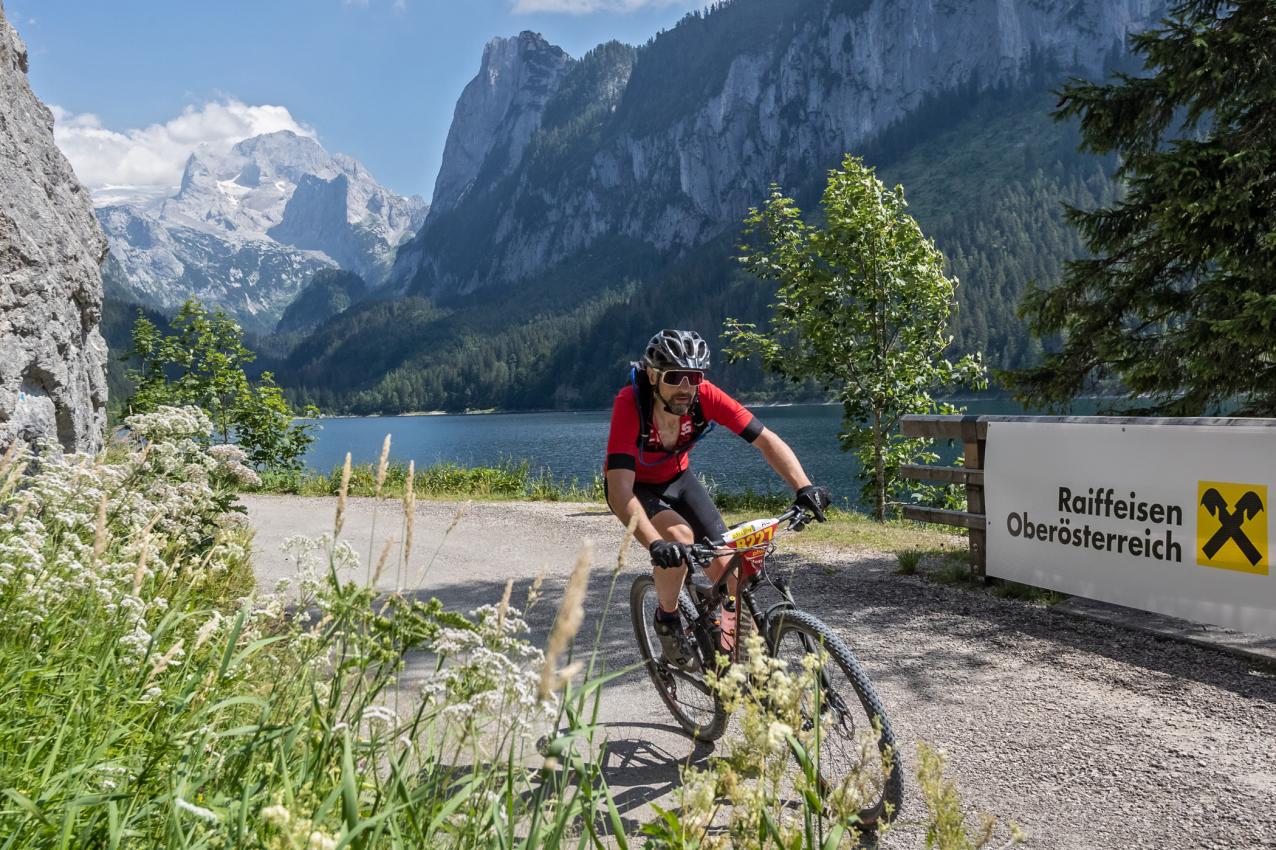 Salzkammergut Trophy 2022 - Dachstein mit Gosaukamm mit Gosausee (Foto: Erwin Haiden)