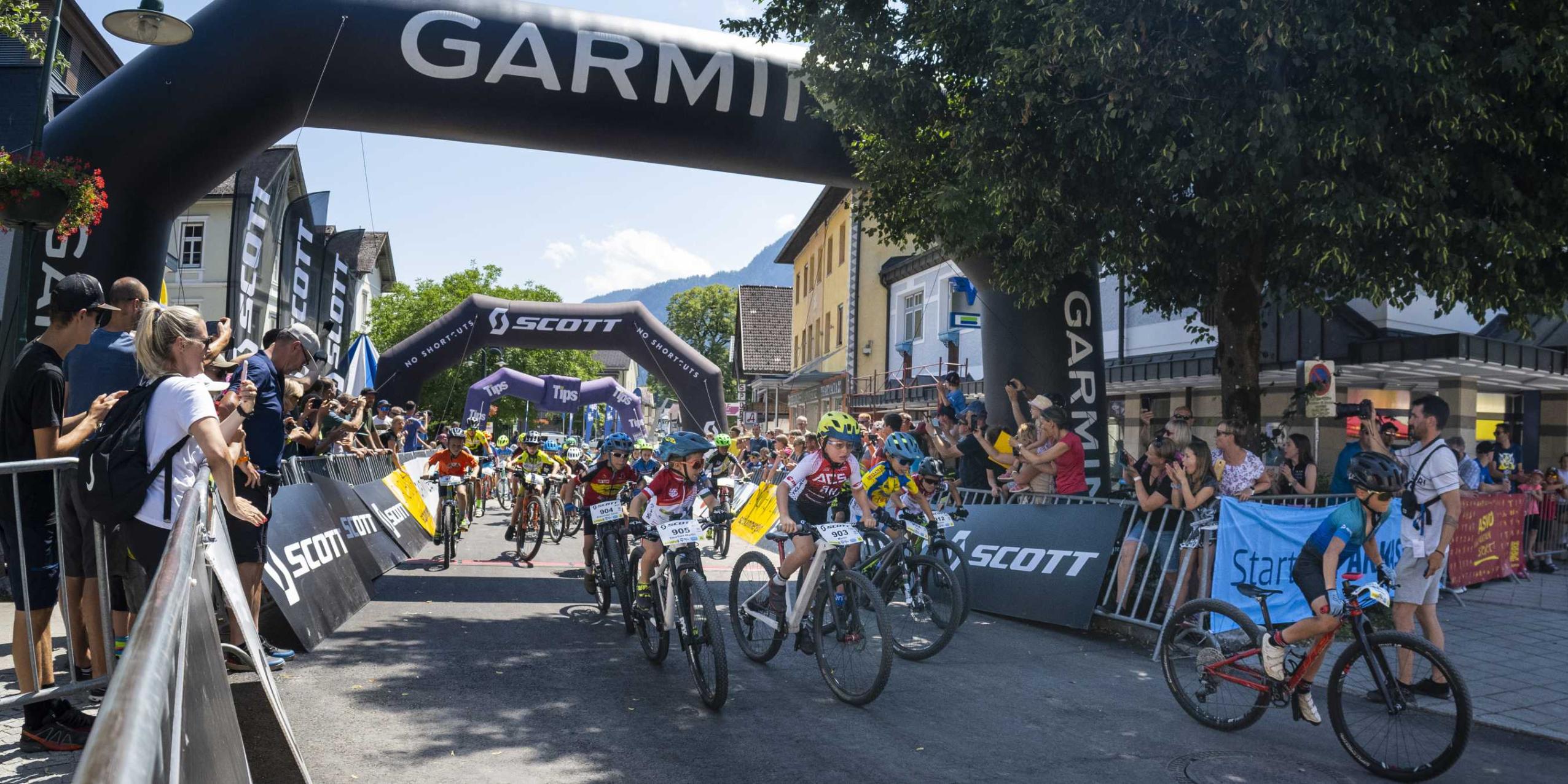 Salzkammergut Mountainbike Trophy - Junior Trophy Start (Foto: Marc Schwarz)