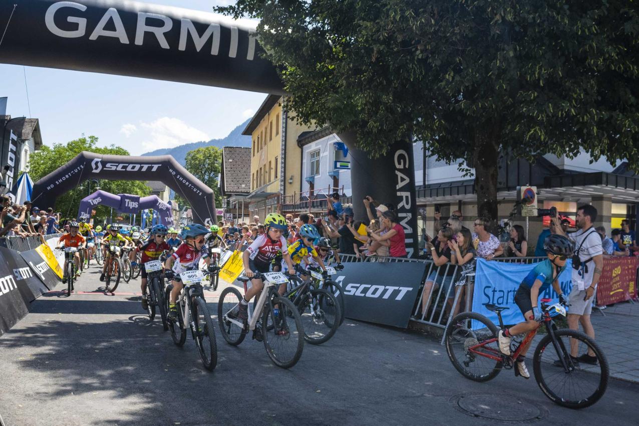 Salzkammergut Mountainbike Trophy - Junior Trophy Start (Foto: Marc Schwarz)