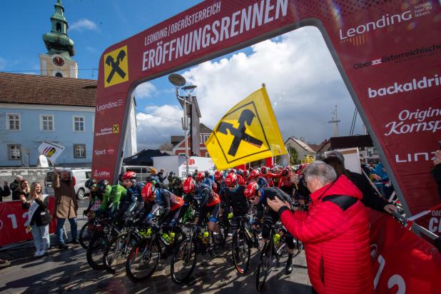 Eröffnungsrennen Leonding (Foto: Reinhard Eisenbauer)